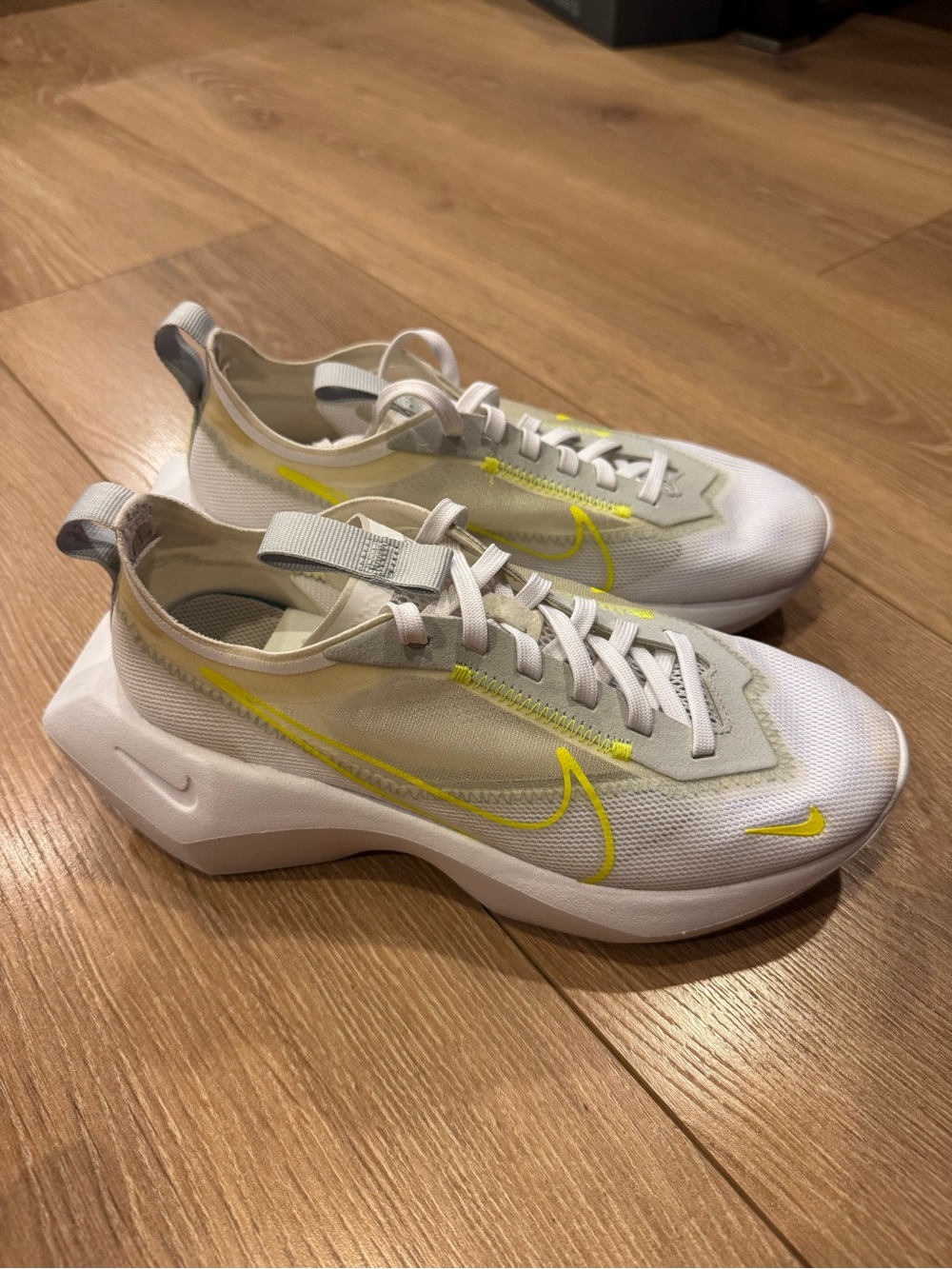 Nike Vista lite “lemon venom” women’s running shoes